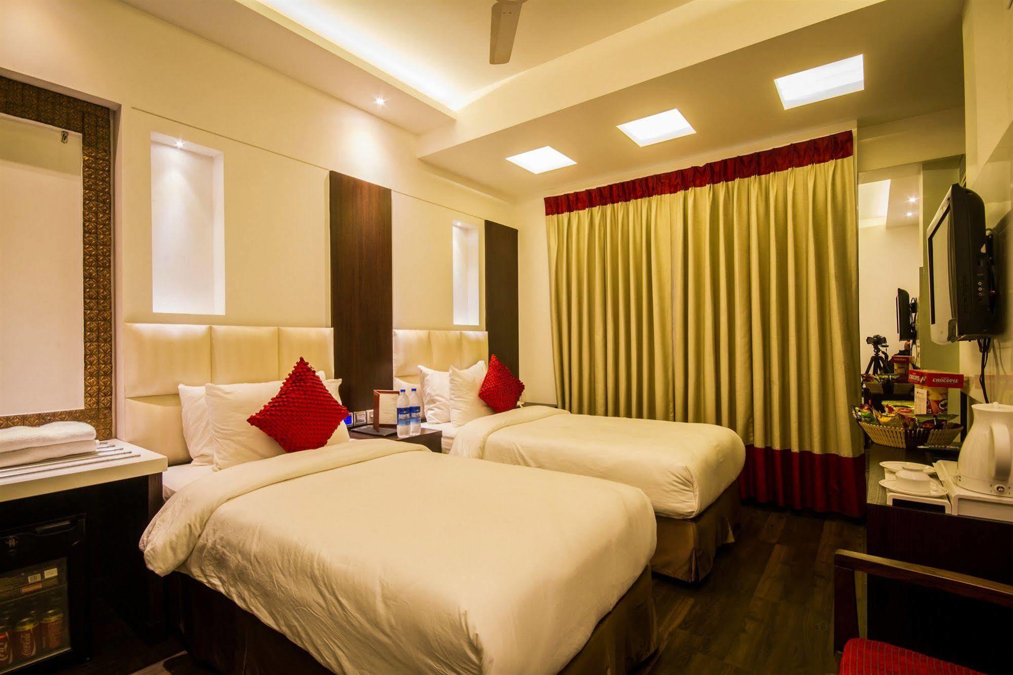 Grand Godwin Near Railway Stn Offers Free Airport Pick-up Hotel