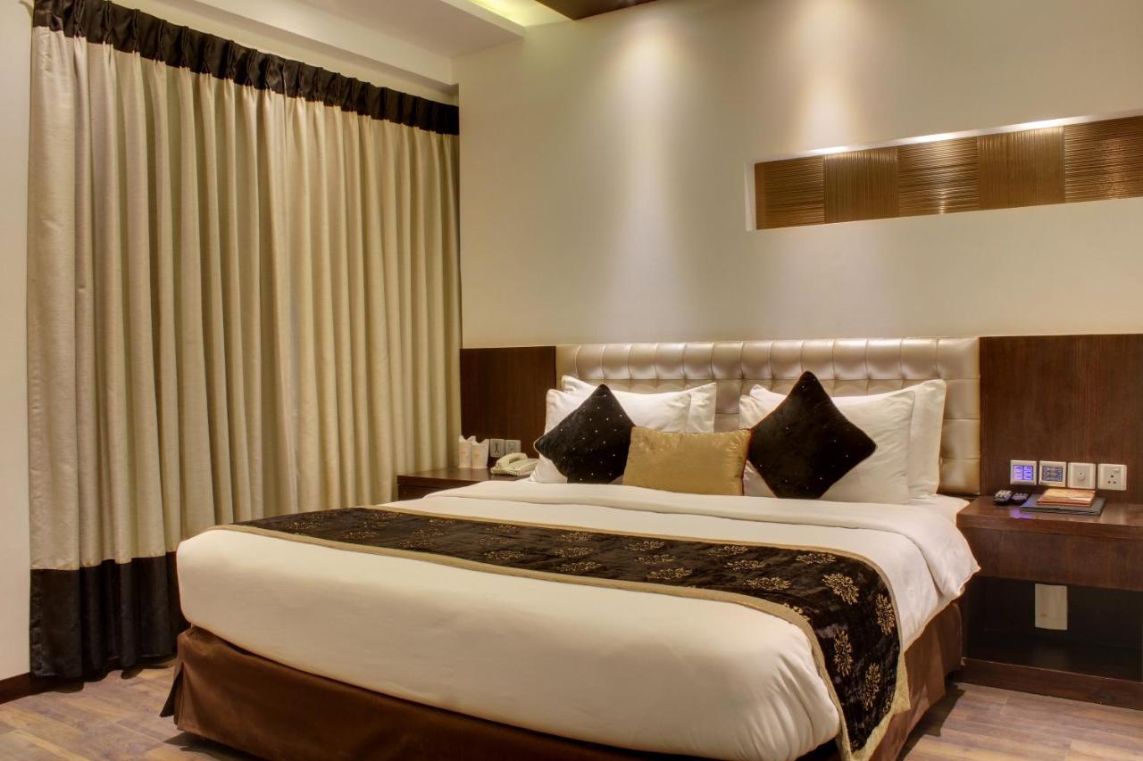 Grand Godwin Near Railway Stn Offers Free Airport Pick-up New Delhi