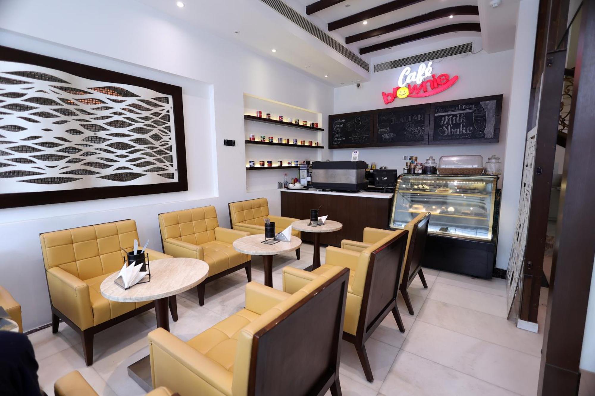 Hotel Grand Godwin Near Railway Stn Offers Free Airport Pick-up New Delhi